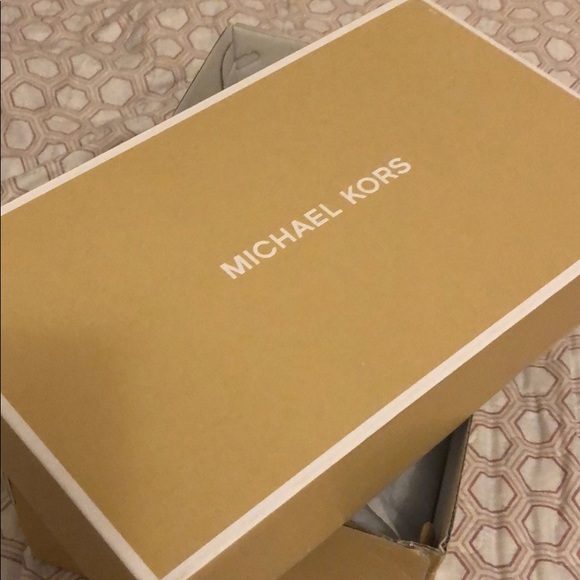 Michael Kors heels shoes - Picture 5 of 5